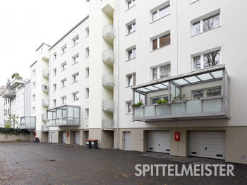 Loggia-Balkone wenn Wetter oder Nutzung des Balkons sonst nicht möglich wären. Balkonbauer