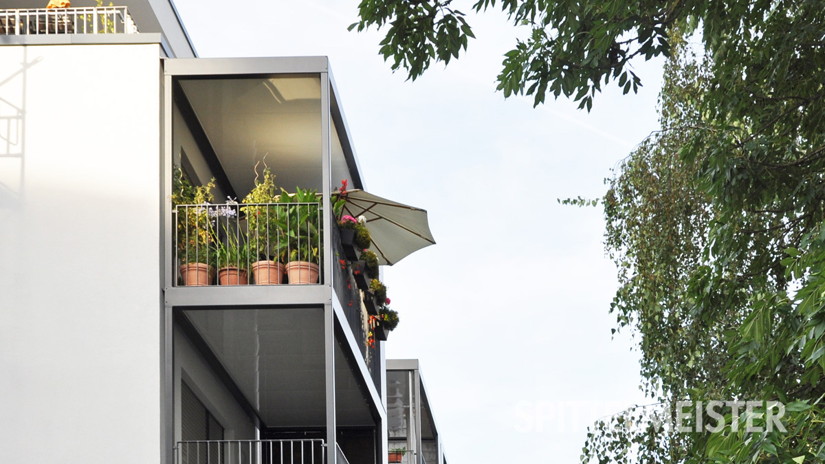 Stahlbalkone als Fertigbalkone am Neubau Frankfurt Balkonbau