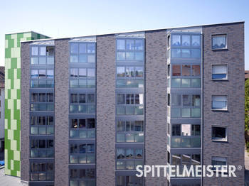 Balkonverglasung der ideale Wetterschutz: Balkon aus Glas