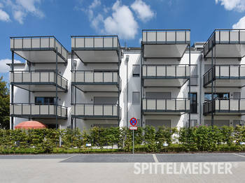 Vorbaubalkone als 3er und 4er Balkonturm am Neubau