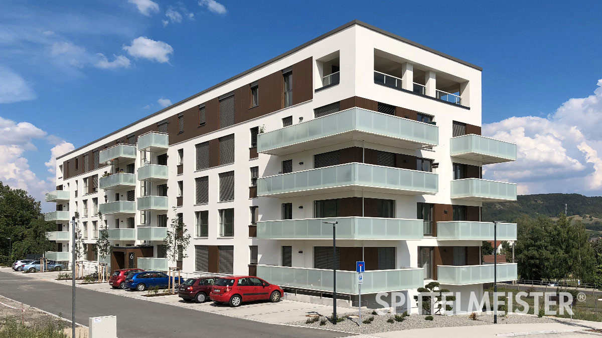 Balkonbau Jena Auskragende Balkone am ehemaligen Plattenbau. Gebaut vom Balkonbauer Spittelmeister