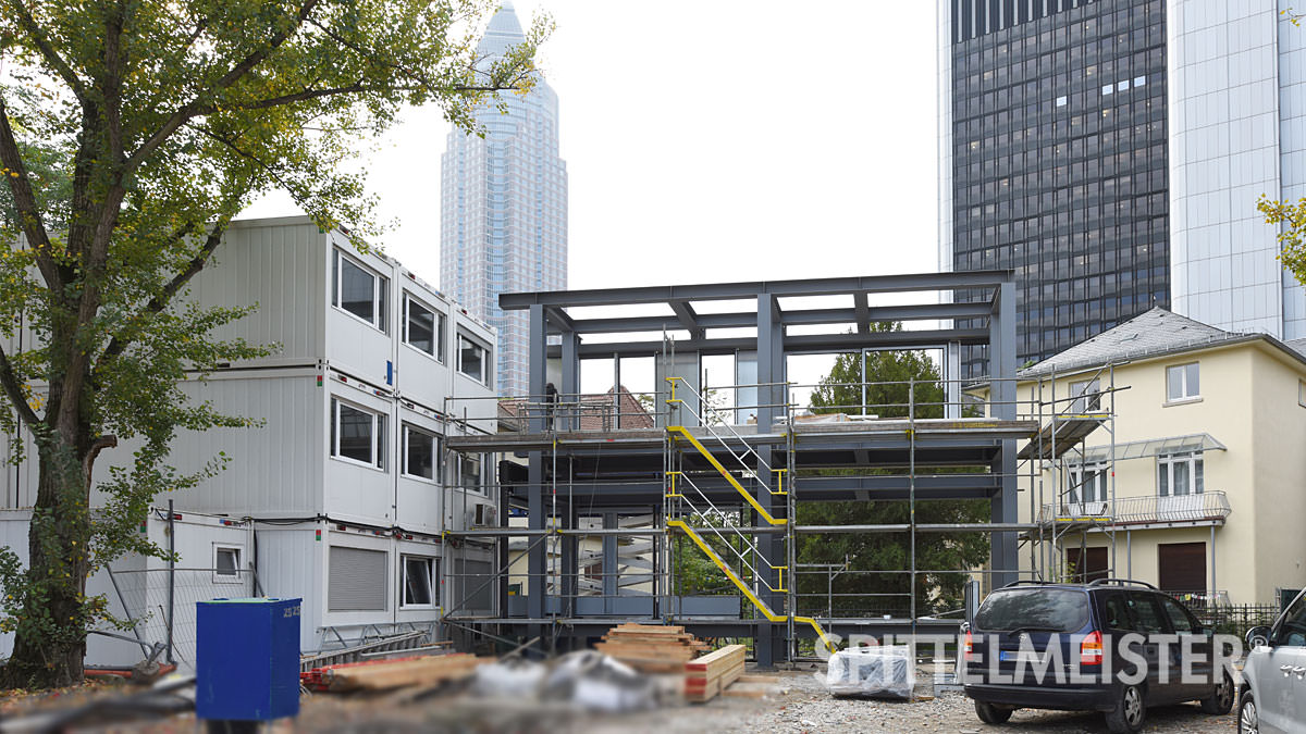 T Rex Fassaden Mock-up als Musterbalkon in Frankfurt