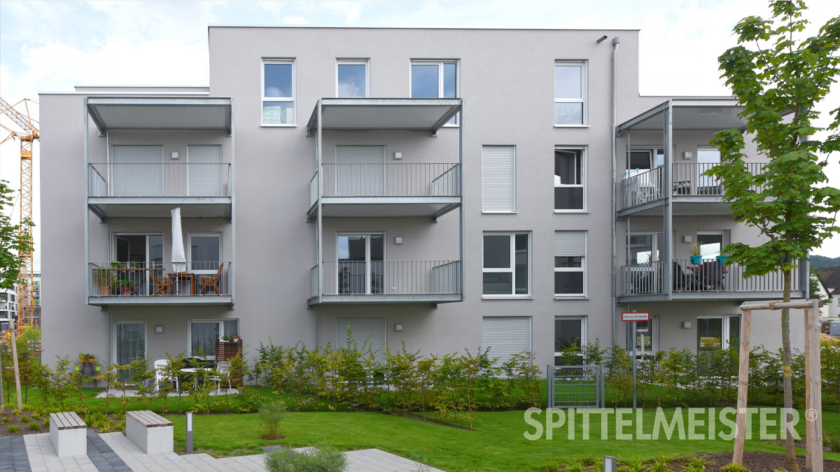 Spittelmeister Systembalkone als freitragende Stahlbalkone am Neubau