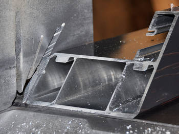 Bau eigenener Balkonprofile aus Aluminium