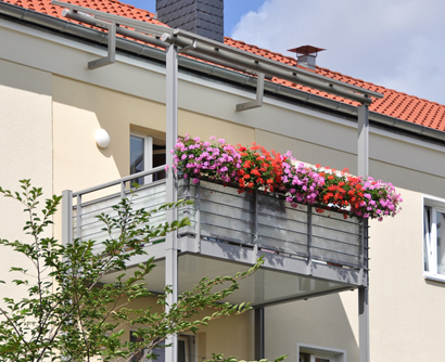 Balkone mit Balkongeländer Siebdruck vom Balkonbauer Spittelmeister