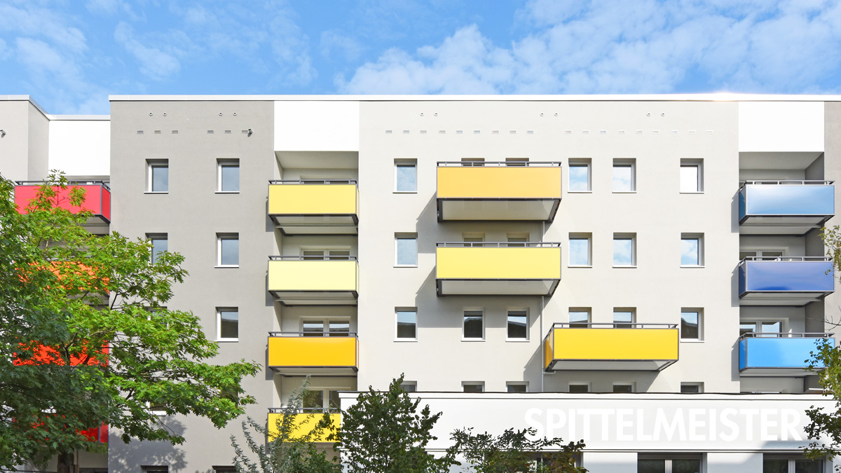 Balkonbau Potsdam WBS70 Plattenbau Balkonanbau freitragende Balkone