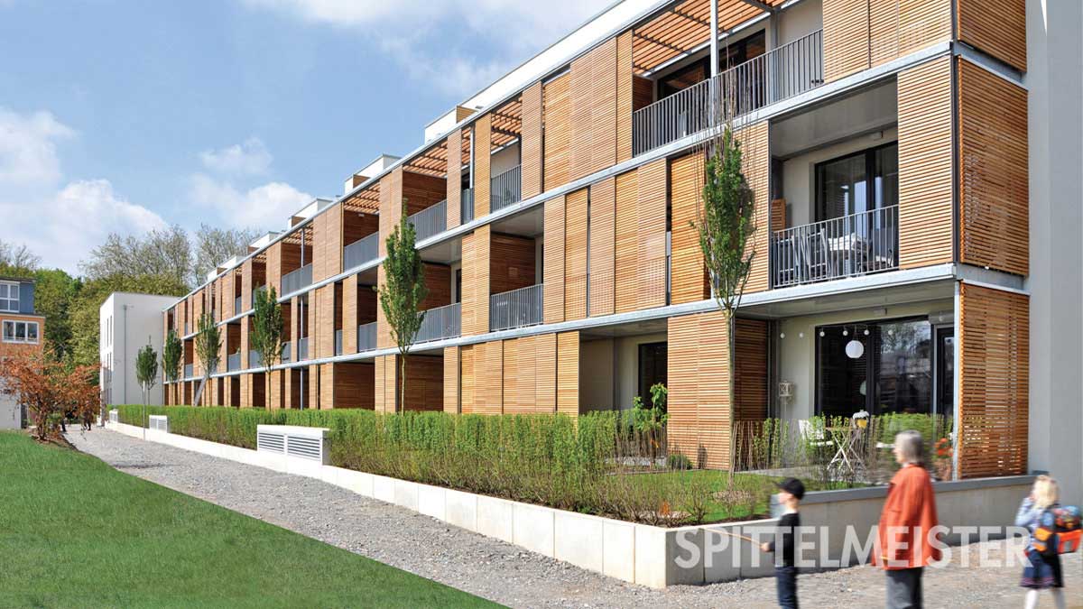 Loggia Balkon mit verschiebbarer Holzverkleidung
